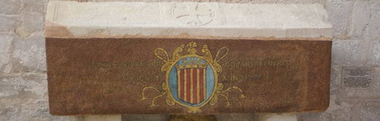 Tumba de Violante de Hungría en el Monasterio de Vallbona de les Monges, en Lleida